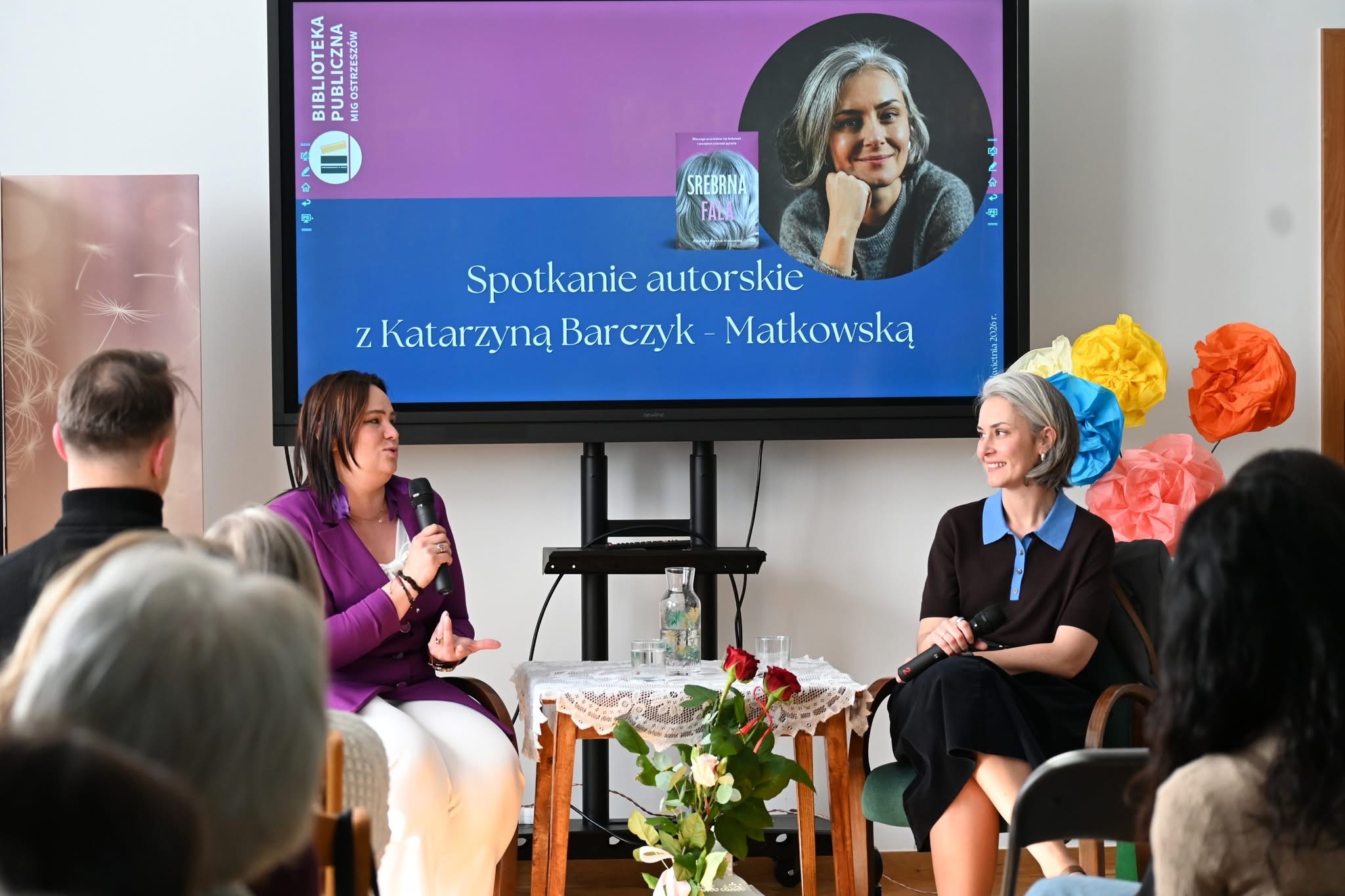 Read more about the article Spotkanie autorskie wokół „Srebrnej fali” w&nbsp;Ostrzeszowie